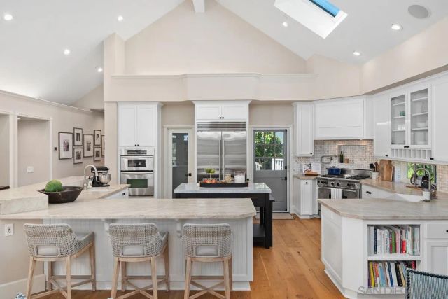 $5,679,000 | 4752 Sun Valley Road, Del Mar, CA 92014