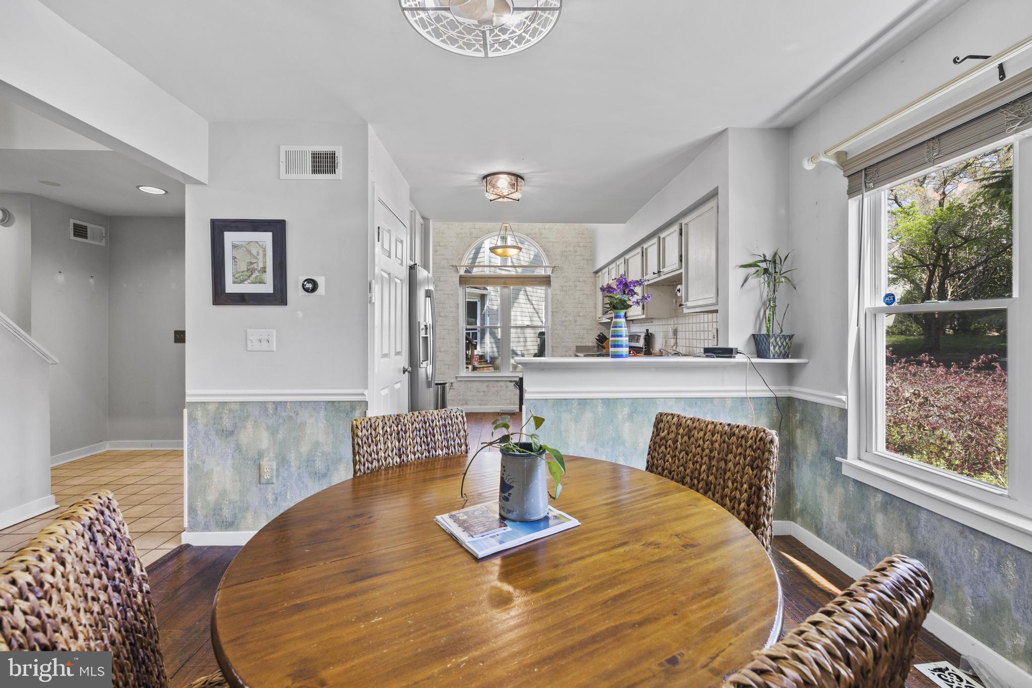 1561 Ritchie Lane Annapolis, MD 21401 - Photo 15 of 66 Bright and inviting dining space.
