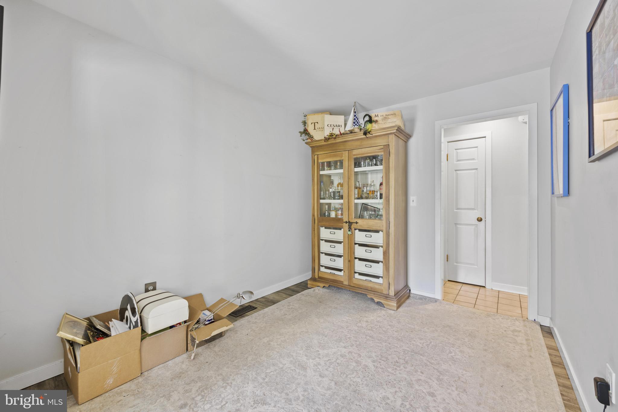 1561 Ritchie Lane Annapolis, MD 21401 - Photo 24 of 66 Bright and inviting open space.