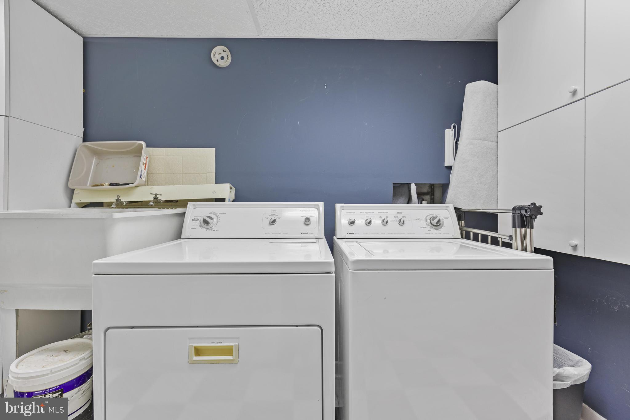 1561 Ritchie Lane Annapolis, MD 21401 - Photo 51 of 66 Bright and functional laundry space.