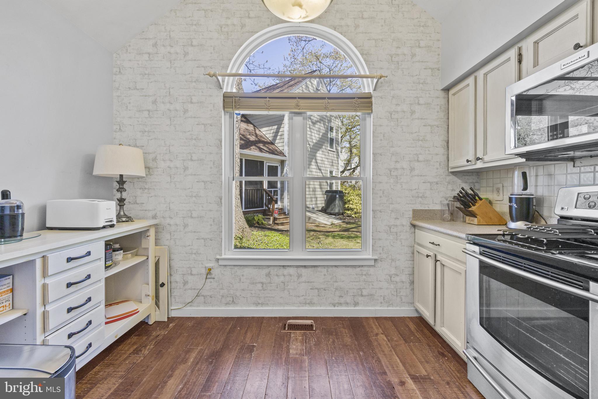 1561 Ritchie Lane Annapolis, MD 21401 - Photo 8 of 66 Bright kitchen with charming views.