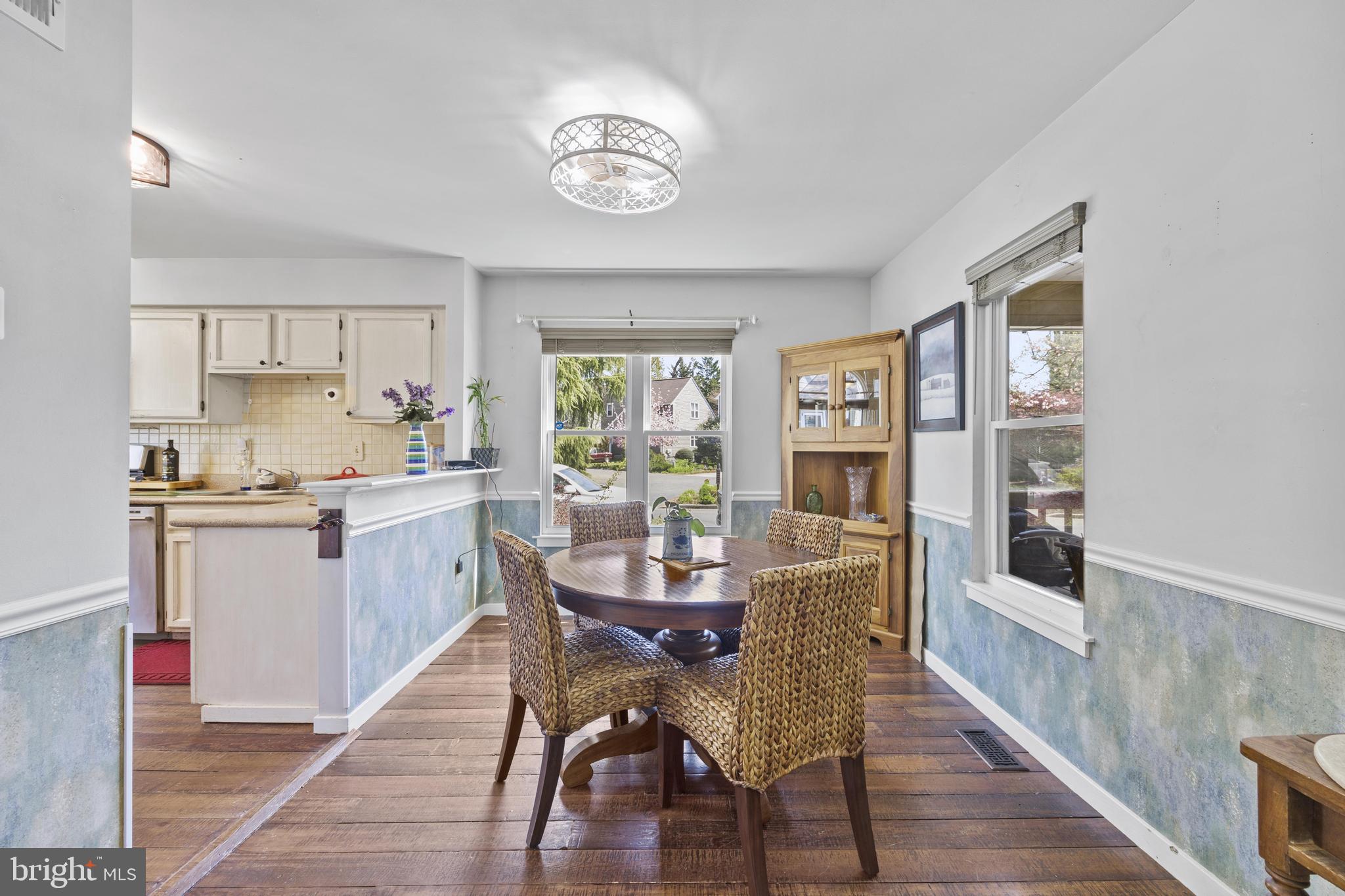 1561 Ritchie Lane Annapolis, MD 21401 - Photo 9 of 66 Charming dining area with natural light.