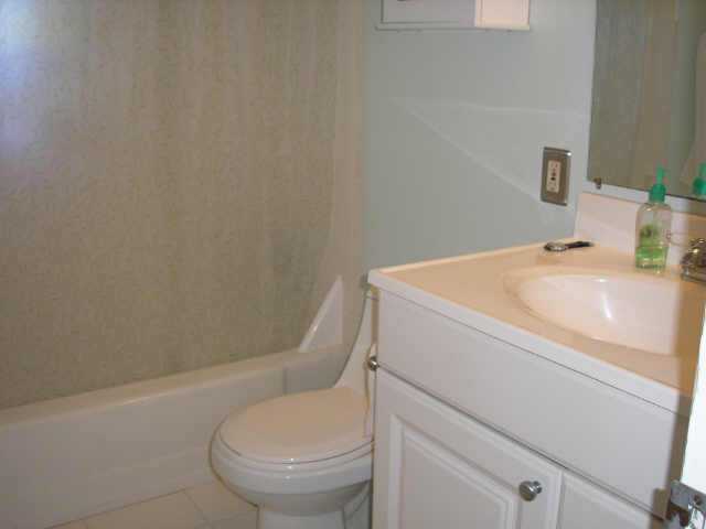 2226 Bristol Road Columbus, OH 43221 - Photo 2 of 10