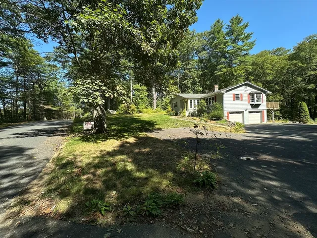 $2,850 | 9 Pierce Road, West Brookfield, MA 01585