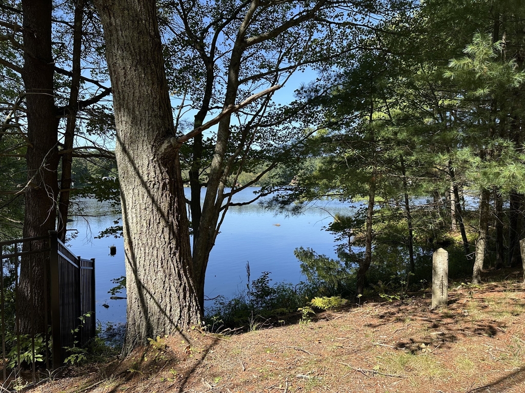 9 Pierce Road West Brookfield, MA 01585 - Photo 14 of 17