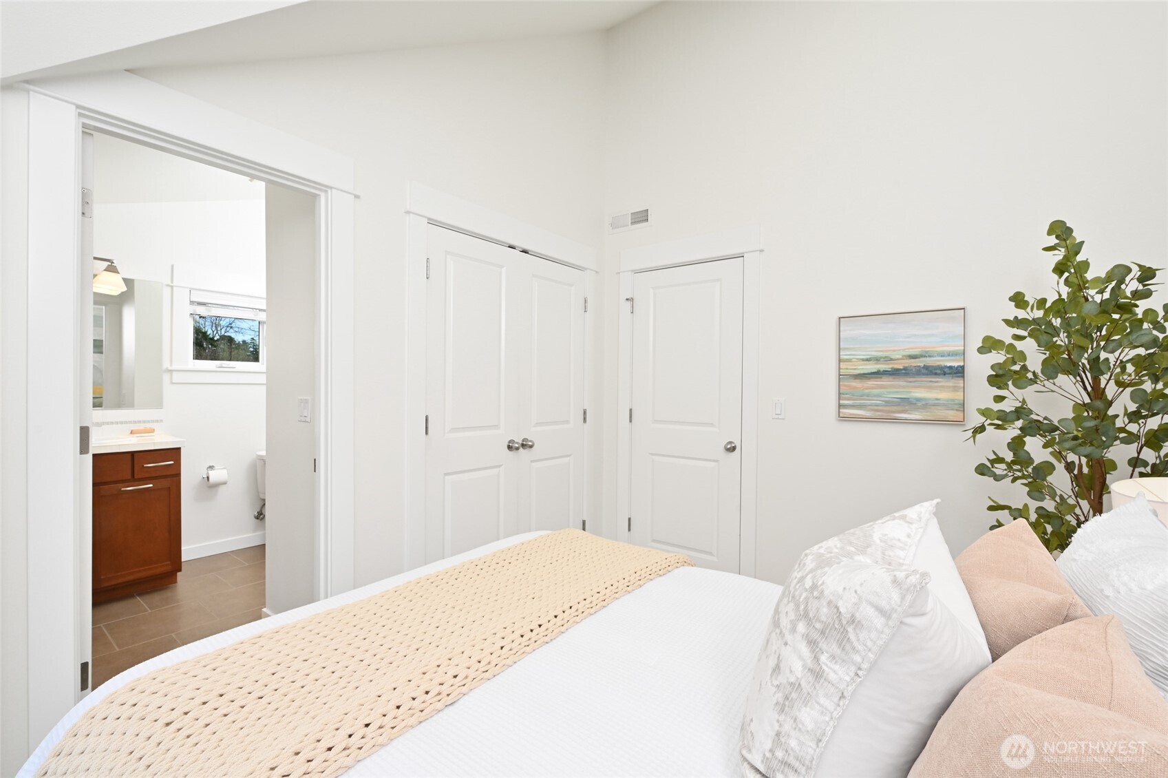 5801 55th Avenue Northeast, Unit A Seattle, WA 98105 - Photo 32 of 40