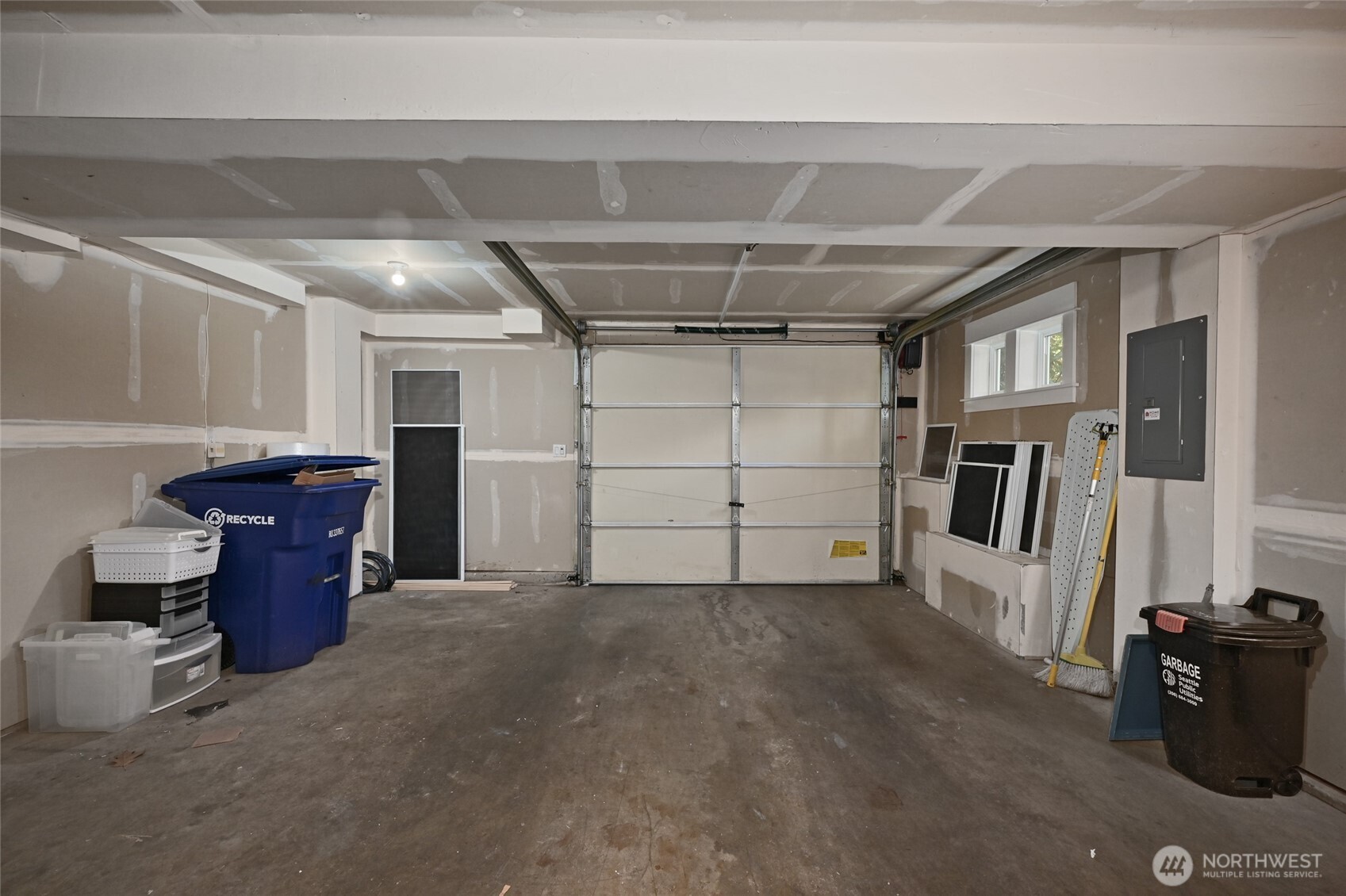 5801 55th Avenue Northeast, Unit A Seattle, WA 98105 - Photo 34 of 40