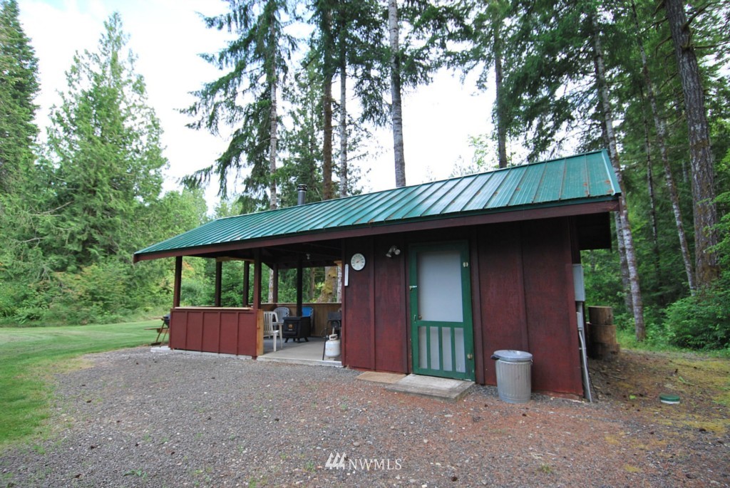 969 West Deckerville Road Elma, WA 98541 - Photo 11 of 15 Gallery Image 11