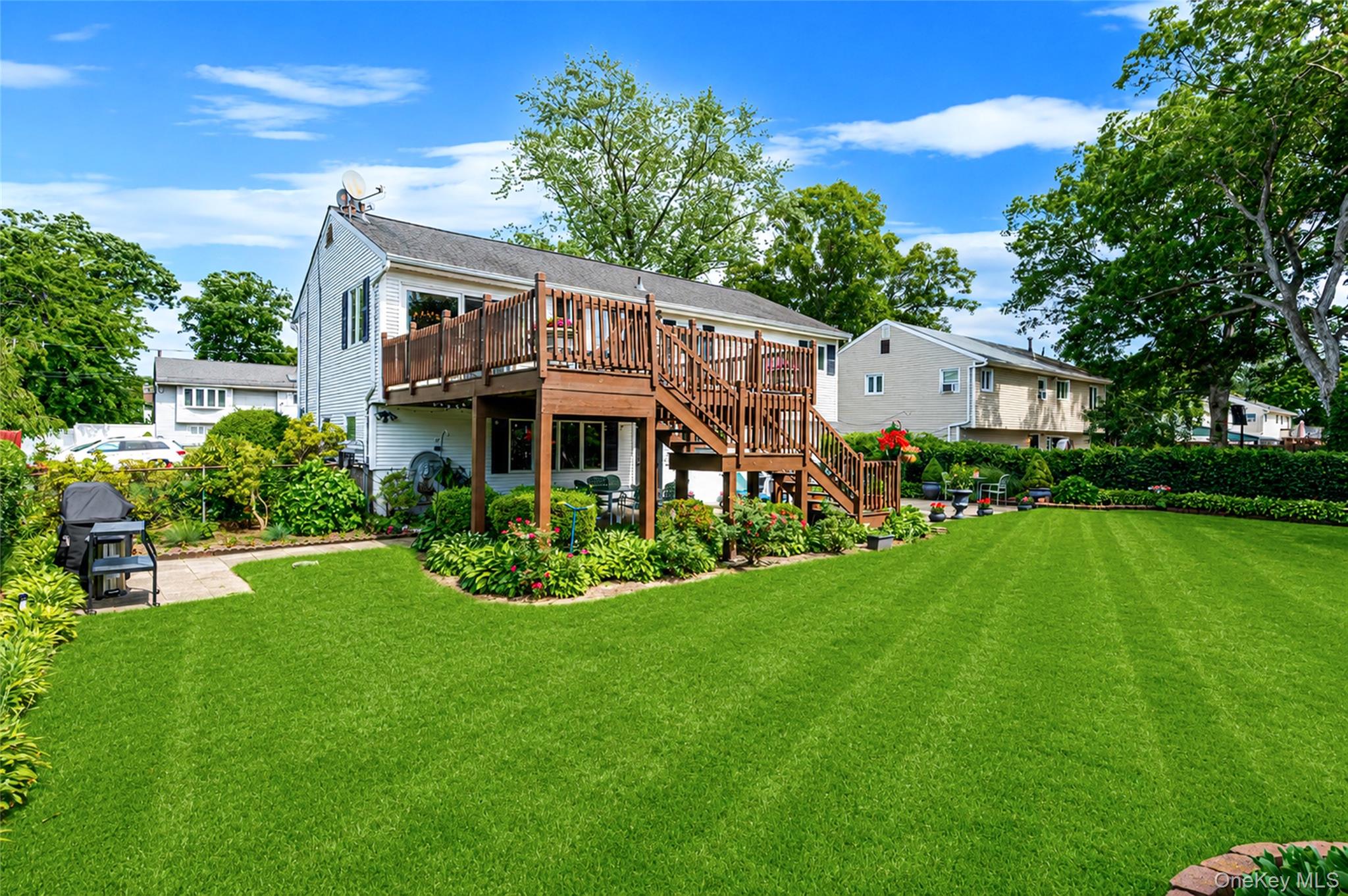 34 Ruland Road North Selden, NY 11784 - Photo 40 of 48