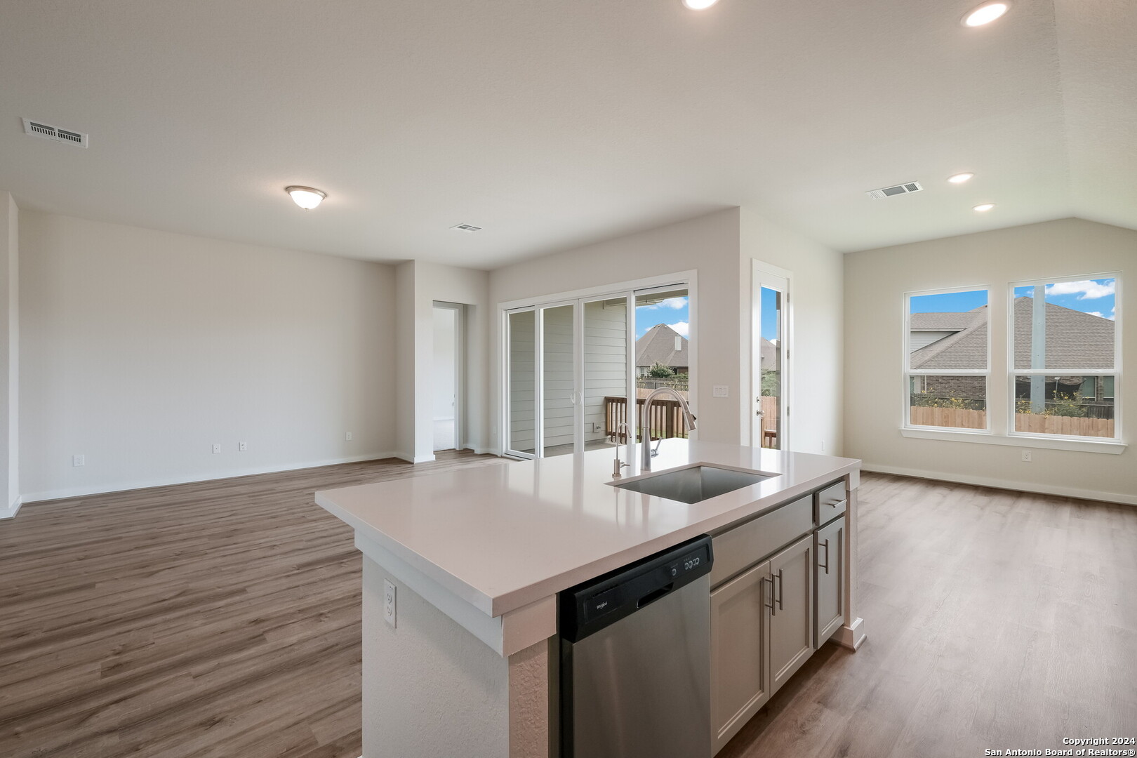 626 Foxbrook Way Cibolo, TX 78108 - Photo 14 of 26