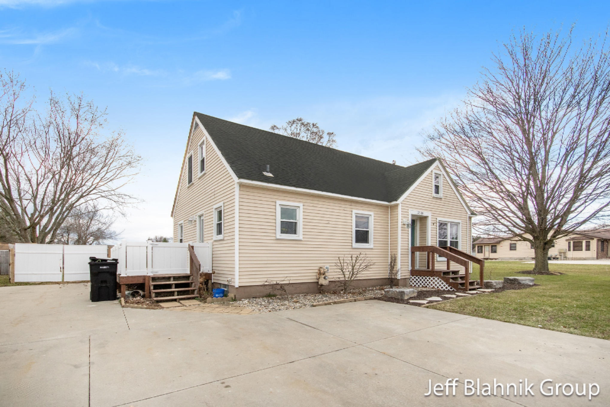 2310 Baldwin Street Jenison, MI 49428 - Photo 3 of 23 IMG_0278-