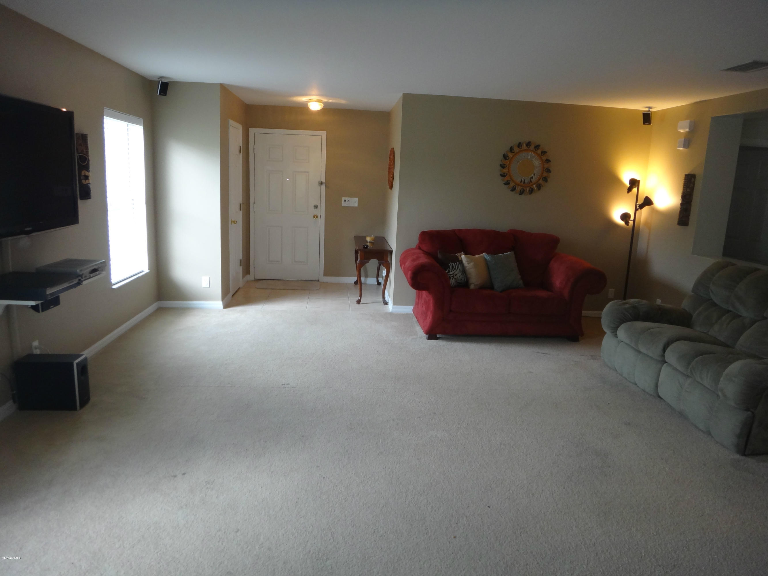 Living Room w/ foyer