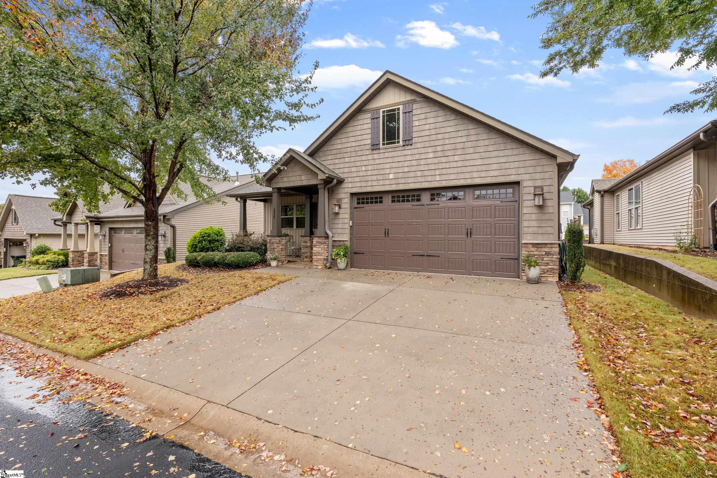 235 Ashler Drive Greer, SC 29650 - Photo 4 of 34