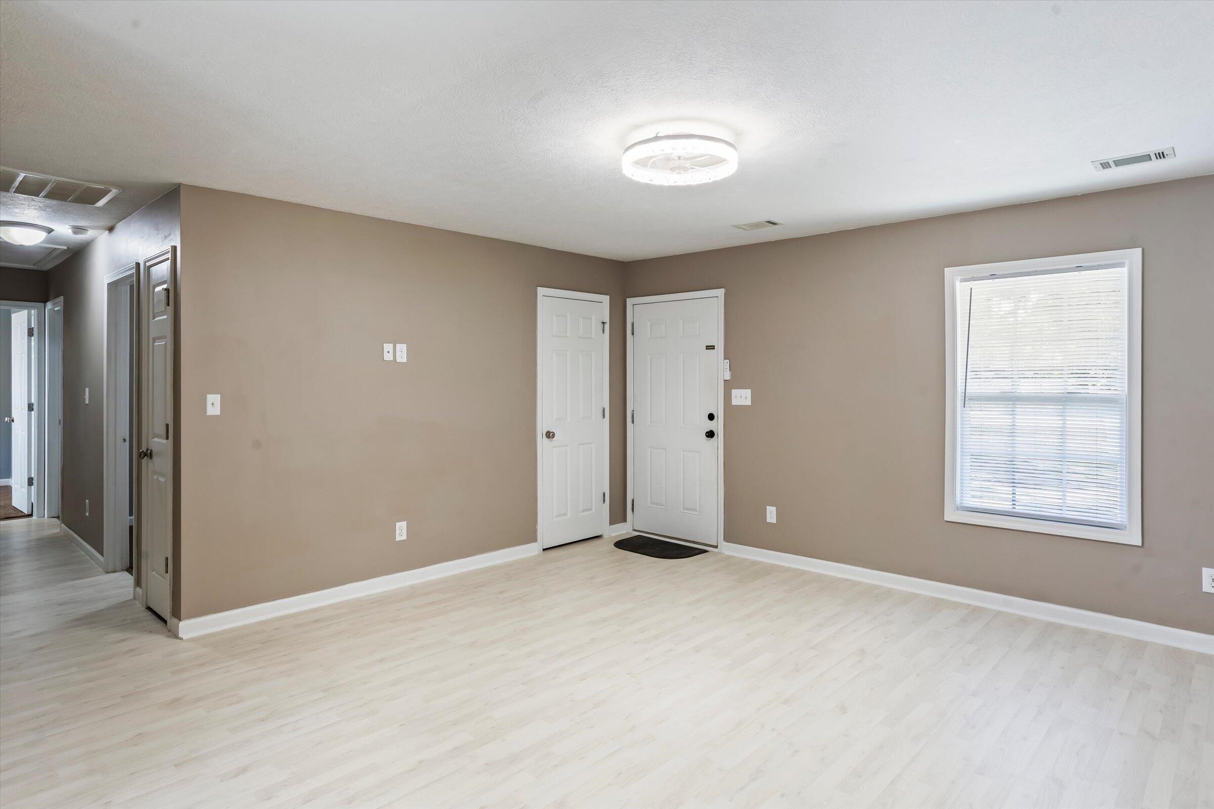 502 Violet Street Thomson, GA 30824 - Photo 8 of 33