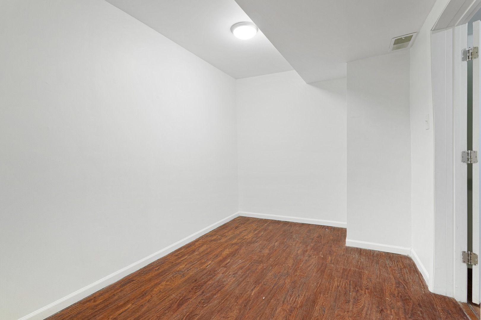 665 West Roscoe Street, Unit G Chicago, IL 60657 - Photo 11 of 16