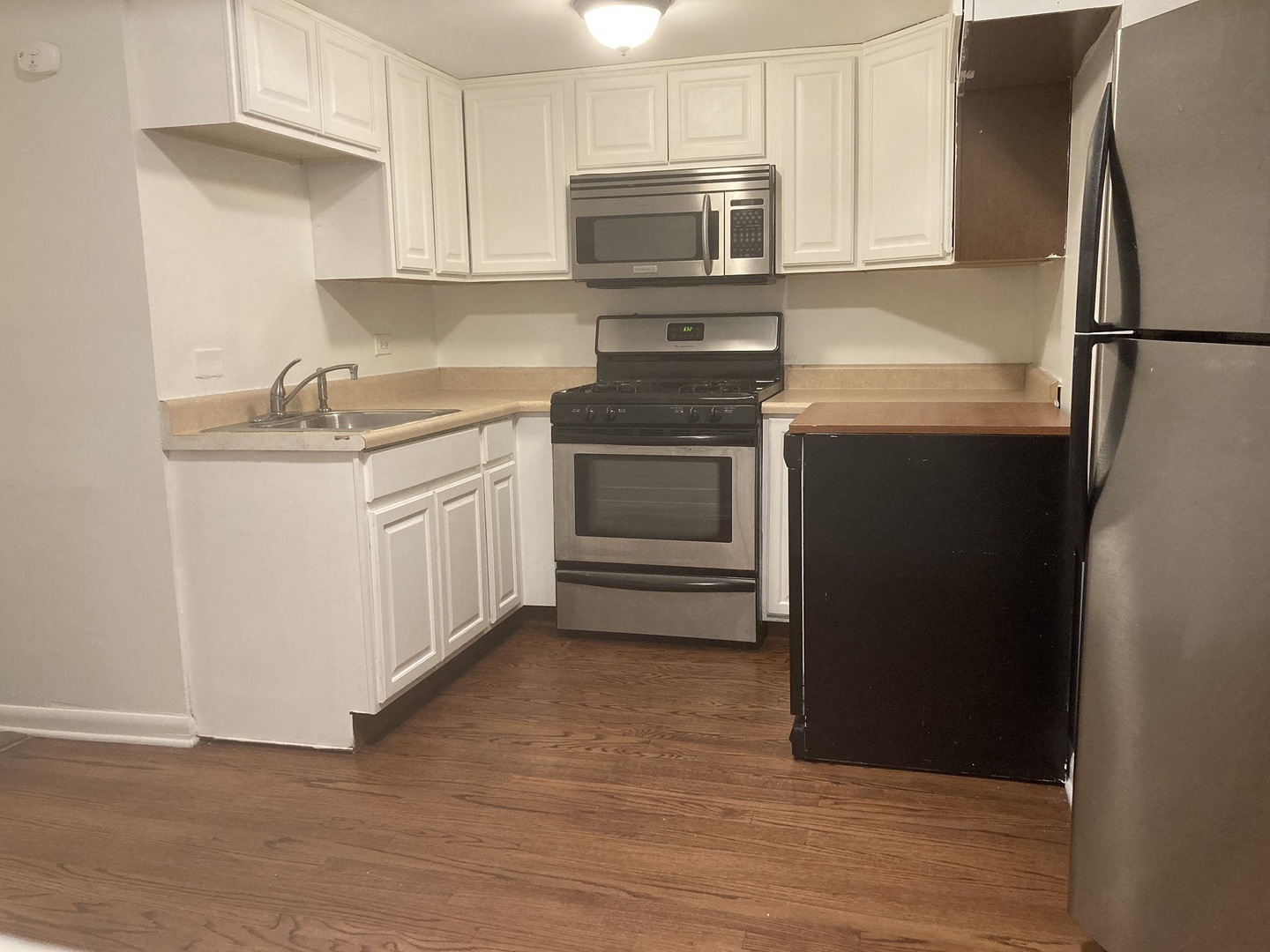 665 West Roscoe Street, Unit G Chicago, IL 60657 - Photo 3 of 16