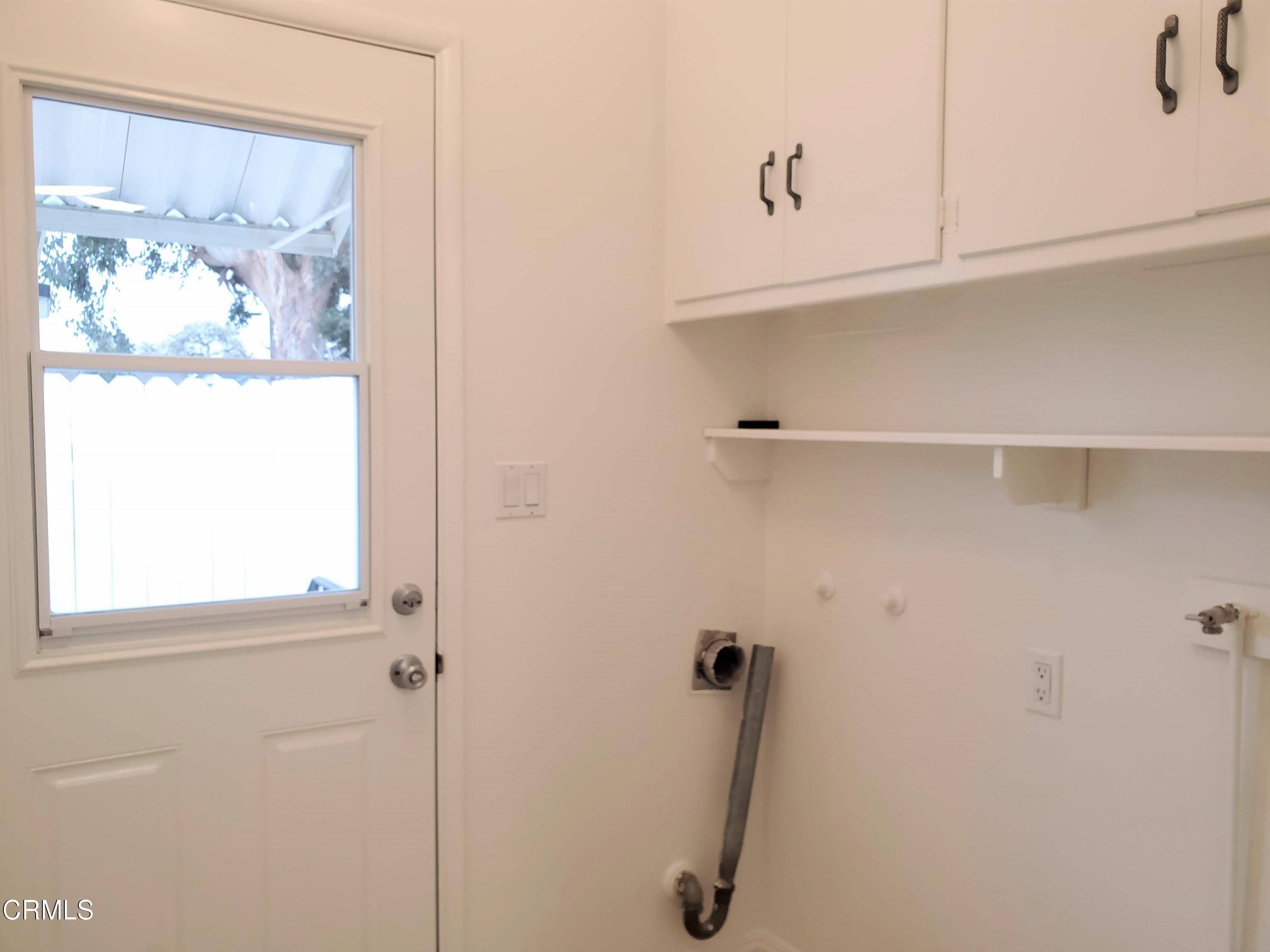 1372 Riverside Drive Fullerton, CA 92831 - Photo 27 of 31 laundry room