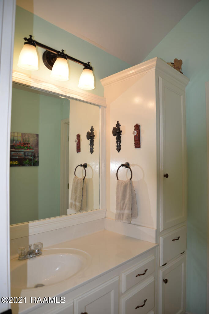 403 Rue Canard Youngsville, LA 70592 - Photo 10 of 16 Gallery Image 10
