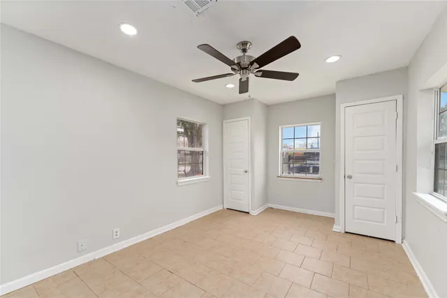 $180,000 | 5042 Bataan Road, Houston, TX 77033