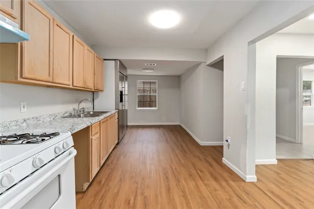 $180,000 | 5042 Bataan Road, Houston, TX 77033