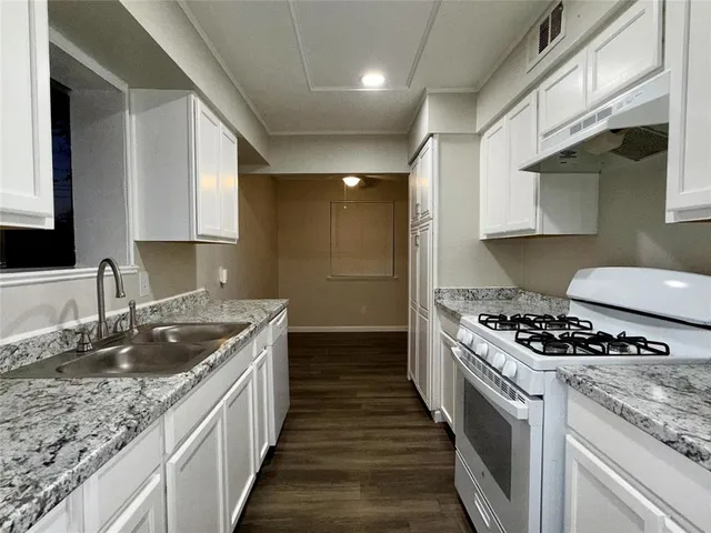 $1,950 | 3117 Centennial Drive, Garland, TX 75042