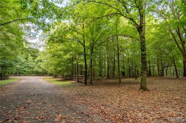 $359,900 | 23847 Friar Tuck Court, Essex, MO 63846