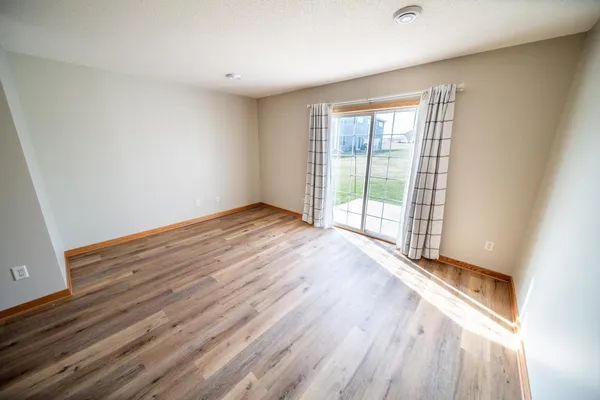 $230,000 | 562 Pointe Court Southwest, Rochester, MN 55902