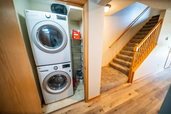 $230,000 | 562 Pointe Court Southwest, Rochester, MN 55902