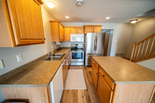 $230,000 | 562 Pointe Court Southwest, Rochester, MN 55902