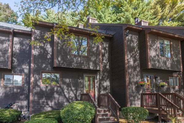 $365,000 | 50 Thornhill Road, Stratham, NH 03885