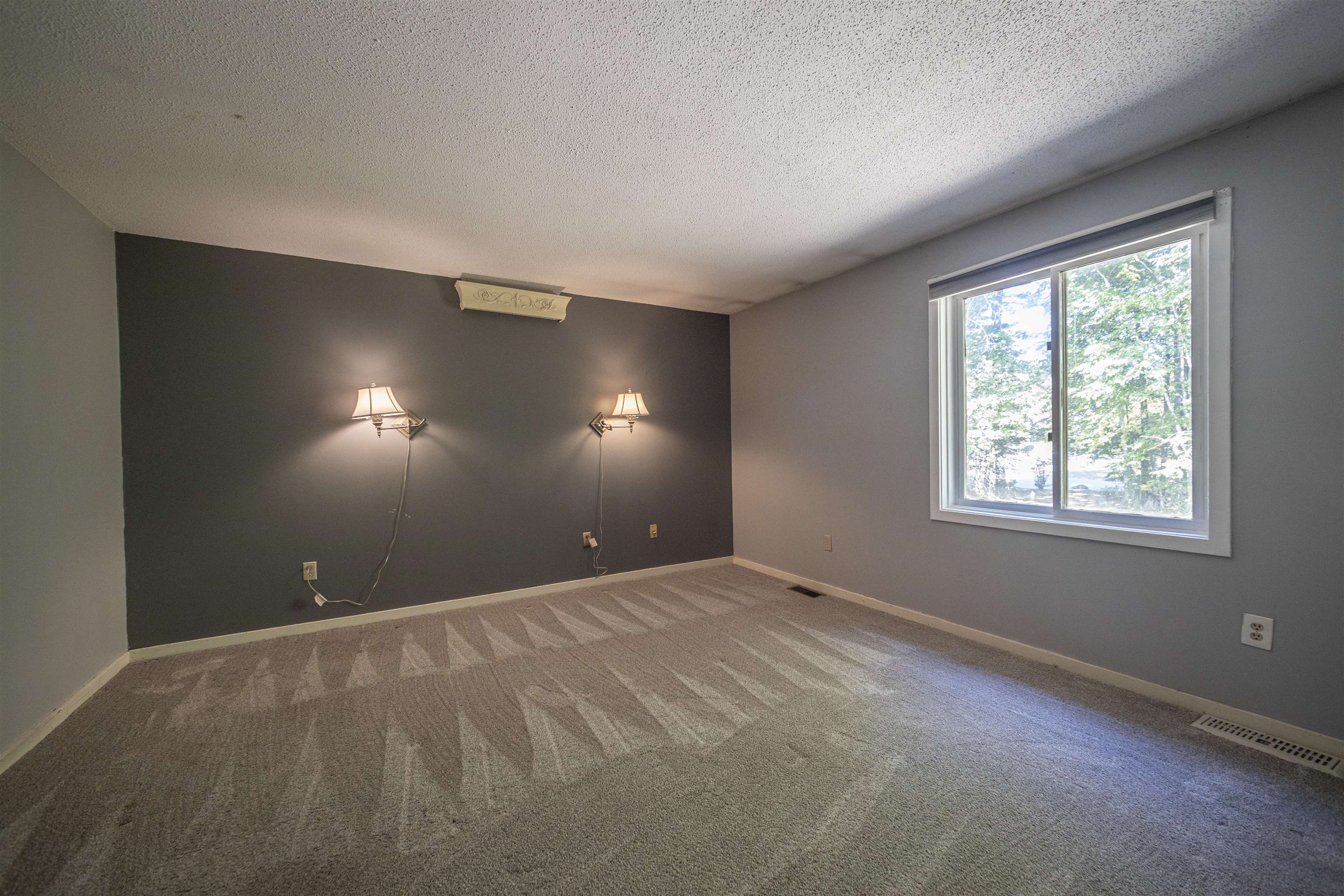 50 Thornhill Road Stratham, NH 03885 - Photo 11 of 14