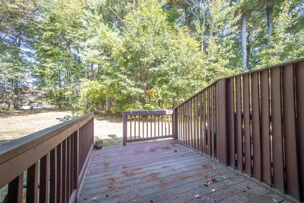 $365,000 | 50 Thornhill Road, Stratham, NH 03885