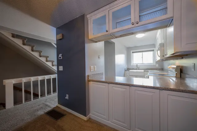 $385,000 | 50 Thornhill Road, Stratham, NH 03885