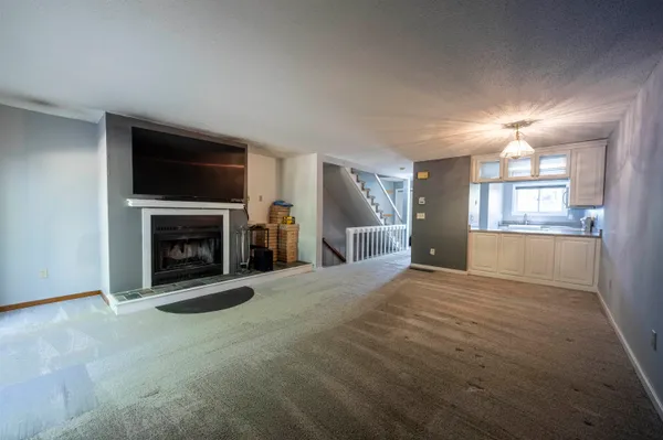 $365,000 | 50 Thornhill Road, Stratham, NH 03885