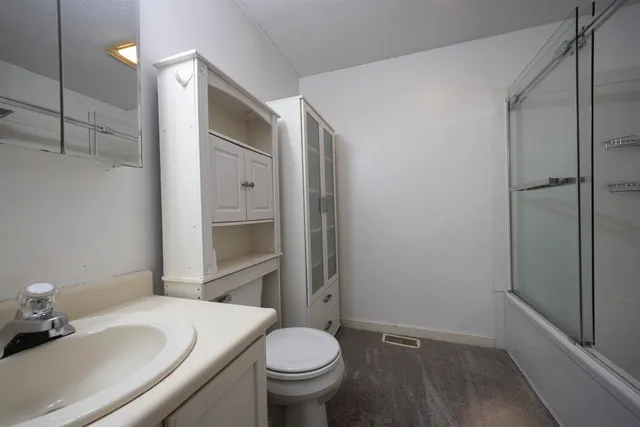 $385,000 | 50 Thornhill Road, Stratham, NH 03885