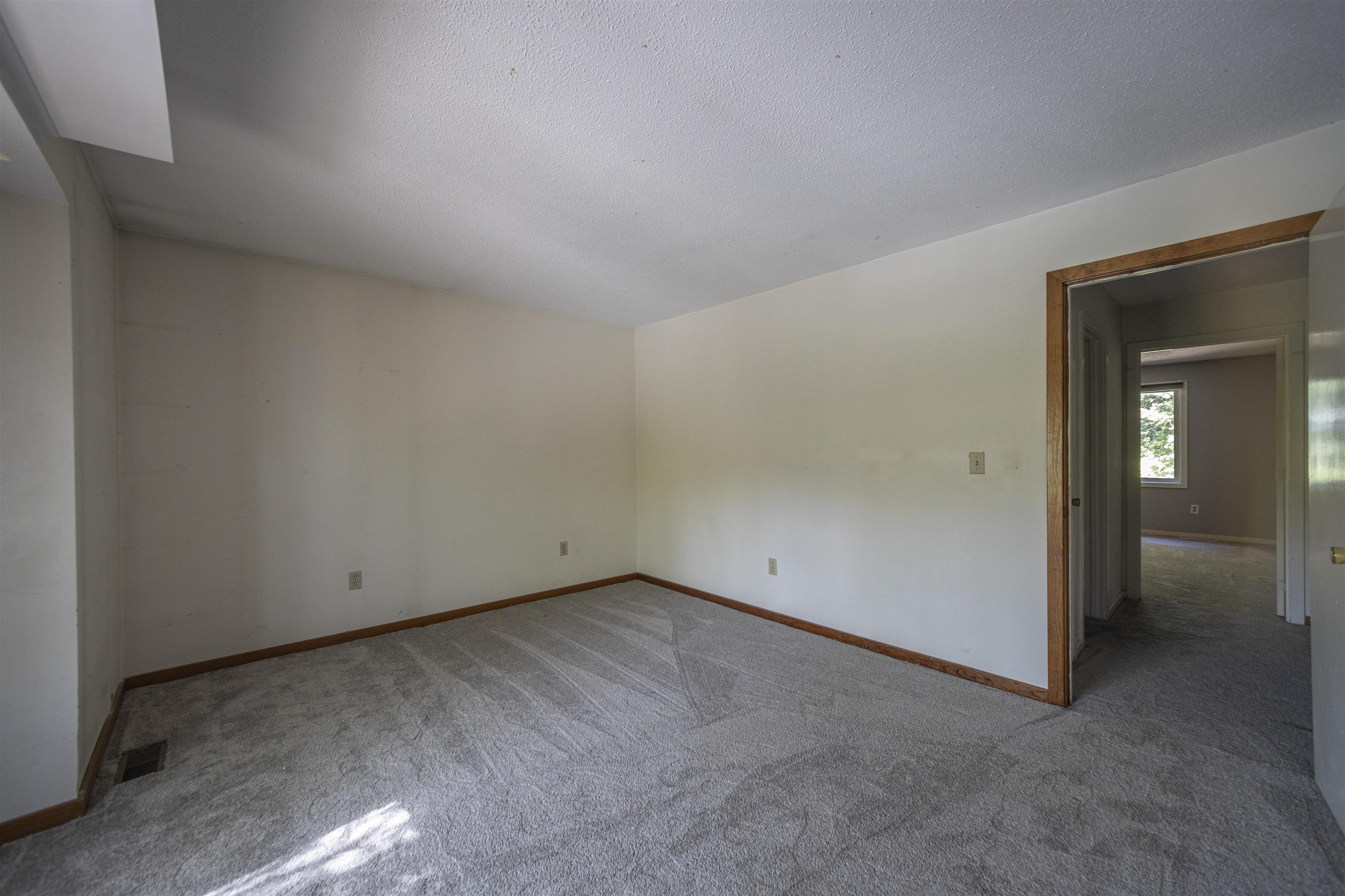 50 Thornhill Road Stratham, NH 03885 - Photo 10 of 14