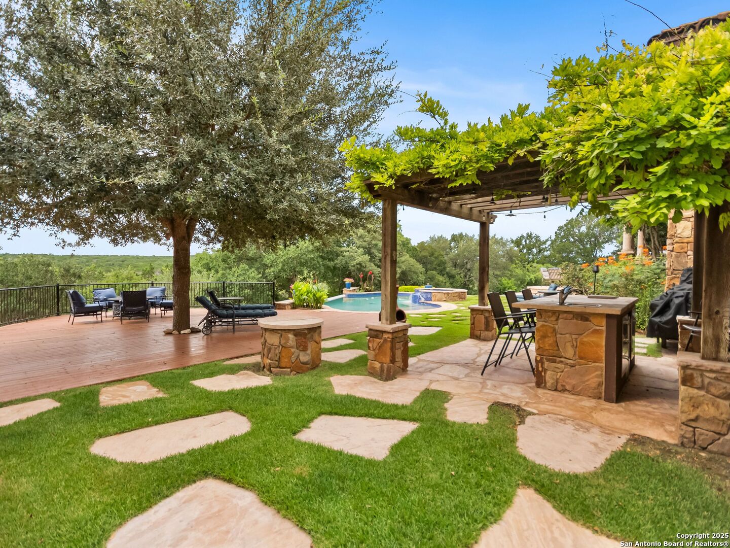 103 Castle Rock Boerne, TX 78006 - Photo 56 of 99