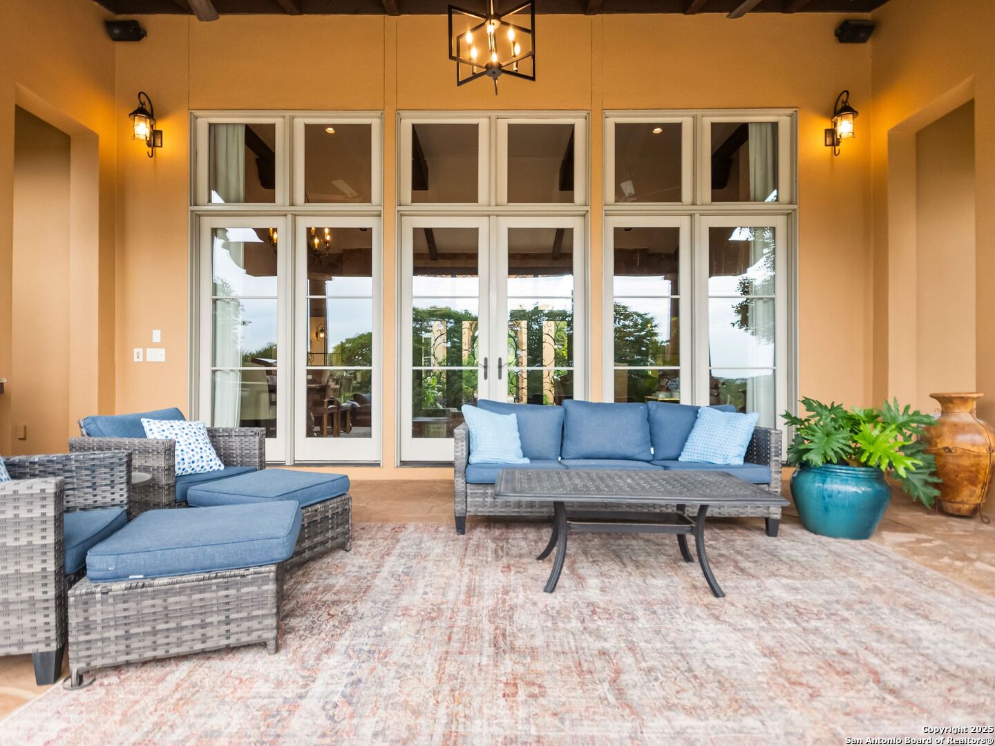 103 Castle Rock Boerne, TX 78006 - Photo 89 of 99 a building outdoor space with patio furniture and potted plants