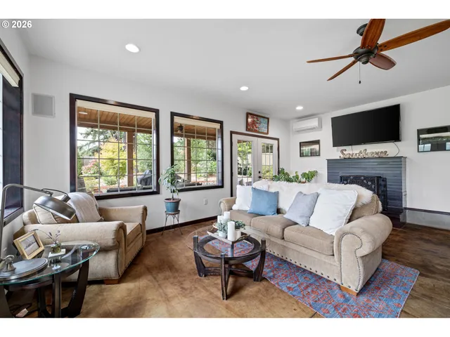 $975,000 | 26436 Coon Road, Monroe, OR 97456