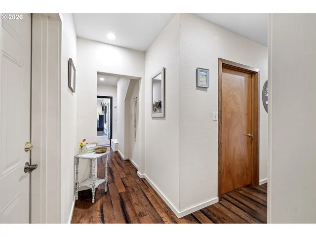 $975,000 | 26436 Coon Road, Monroe, OR 97456