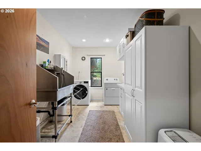 $975,000 | 26436 Coon Road, Monroe, OR 97456