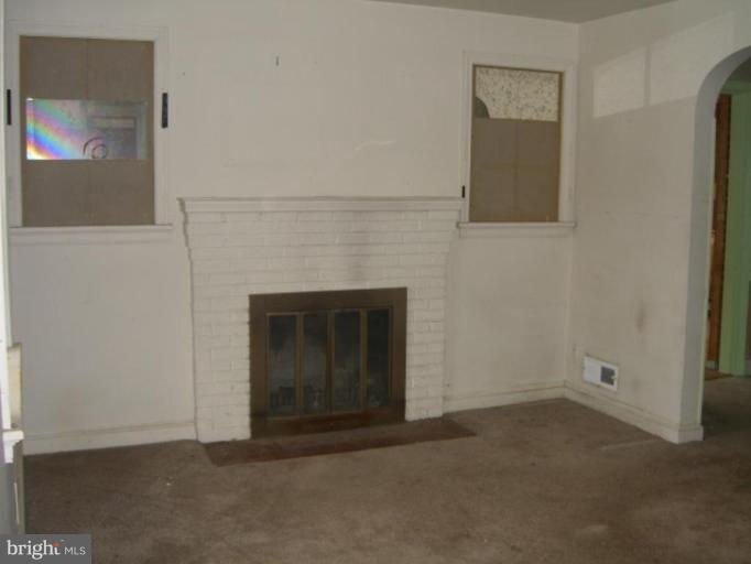 10615 Amherst Avenue Silver Spring, MD 20902 - Photo 23 of 30 Living Room
