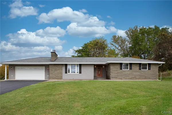 $549,900 | 1939 Coon Hill Road, Skaneateles, NY 13152