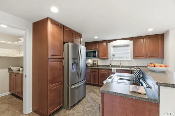 $549,900 | 1939 Coon Hill Road, Skaneateles, NY 13152