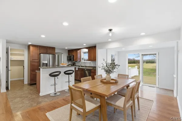 $549,900 | 1939 Coon Hill Road, Skaneateles, NY 13152