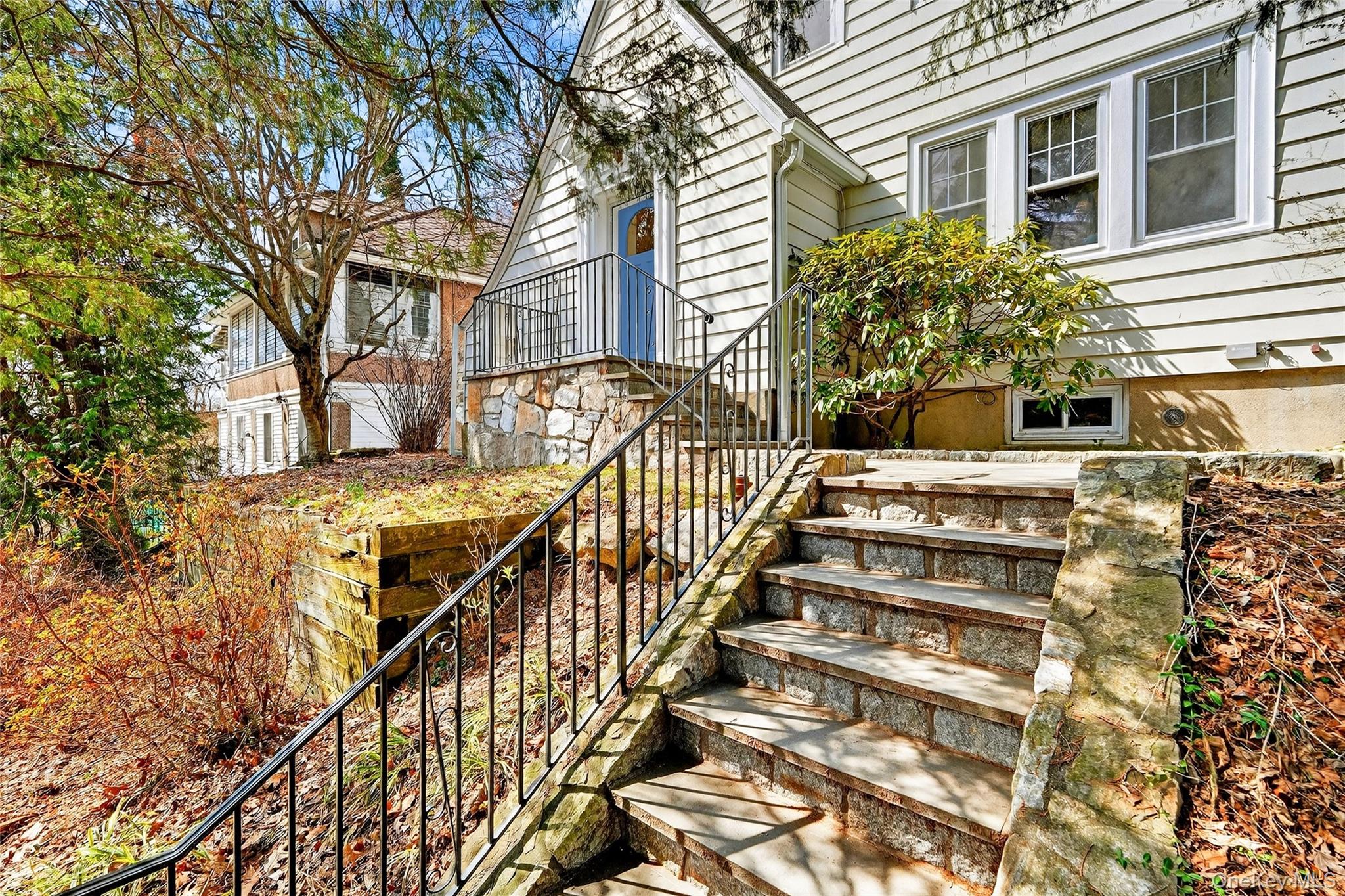 410 Decatur Avenue Peekskill, NY 10566 - Photo 4 of 47