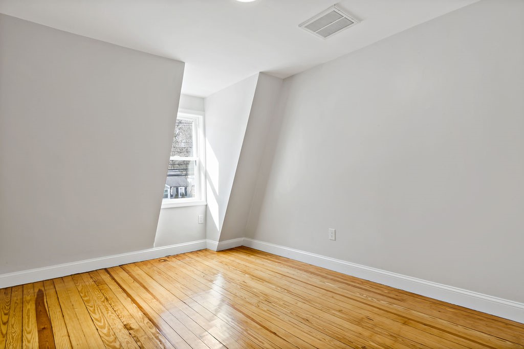 29 Farnum Pike, Unit 2 RIGHT Smithfield, RI 02917 - Photo 18 of 20 Gallery Image 18