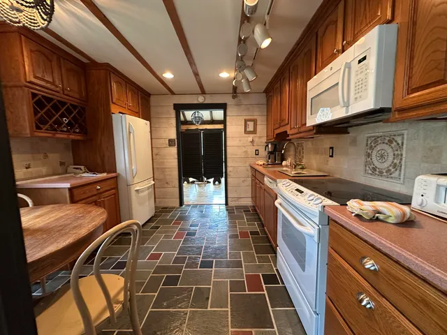 $27,000 | 36 Glendon Hills Road, Winhall, VT 05340