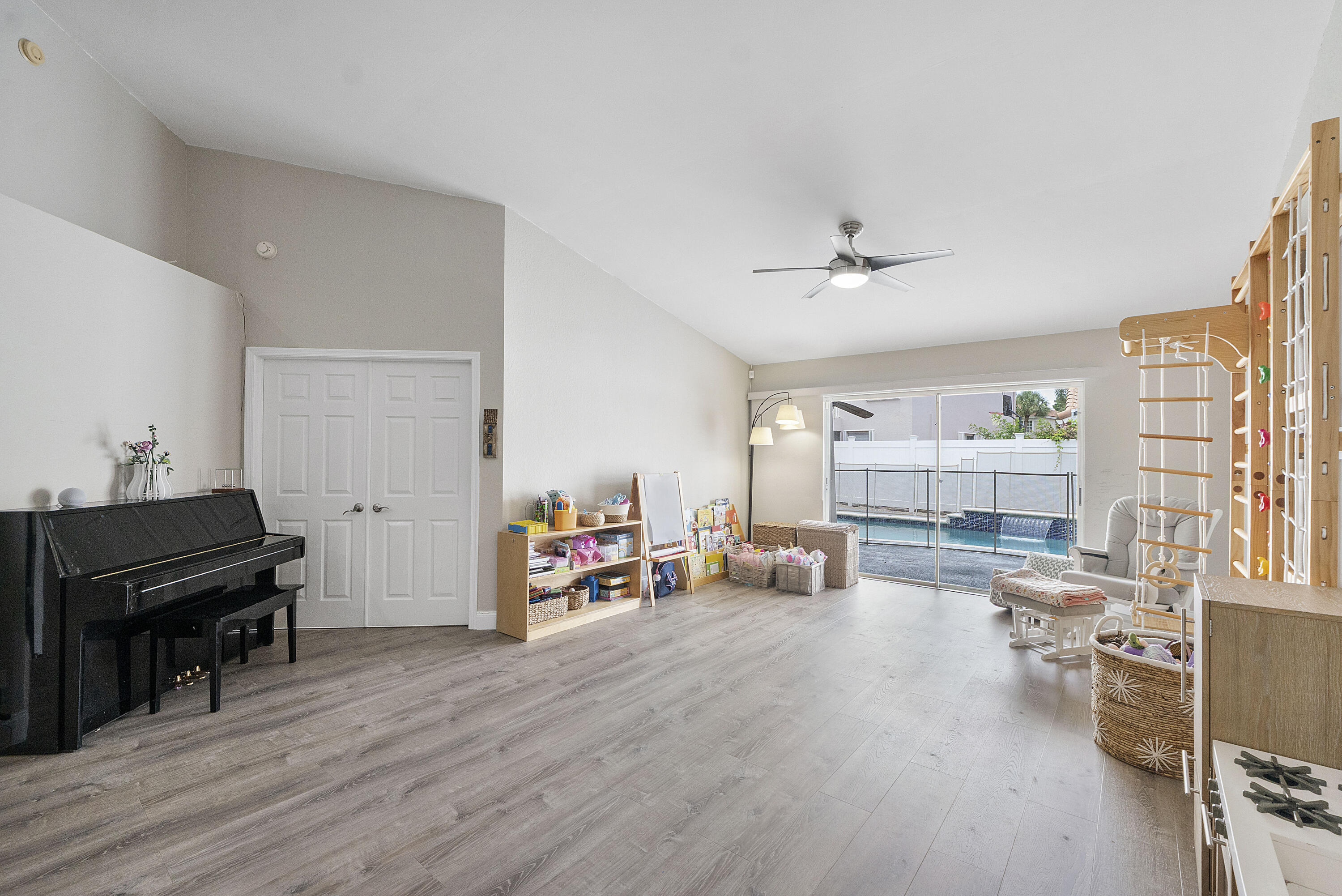 18242 Blue Lake Way Boca Raton, FL 33498 - Photo 17 of 59 18242 Blue Lake Way_037