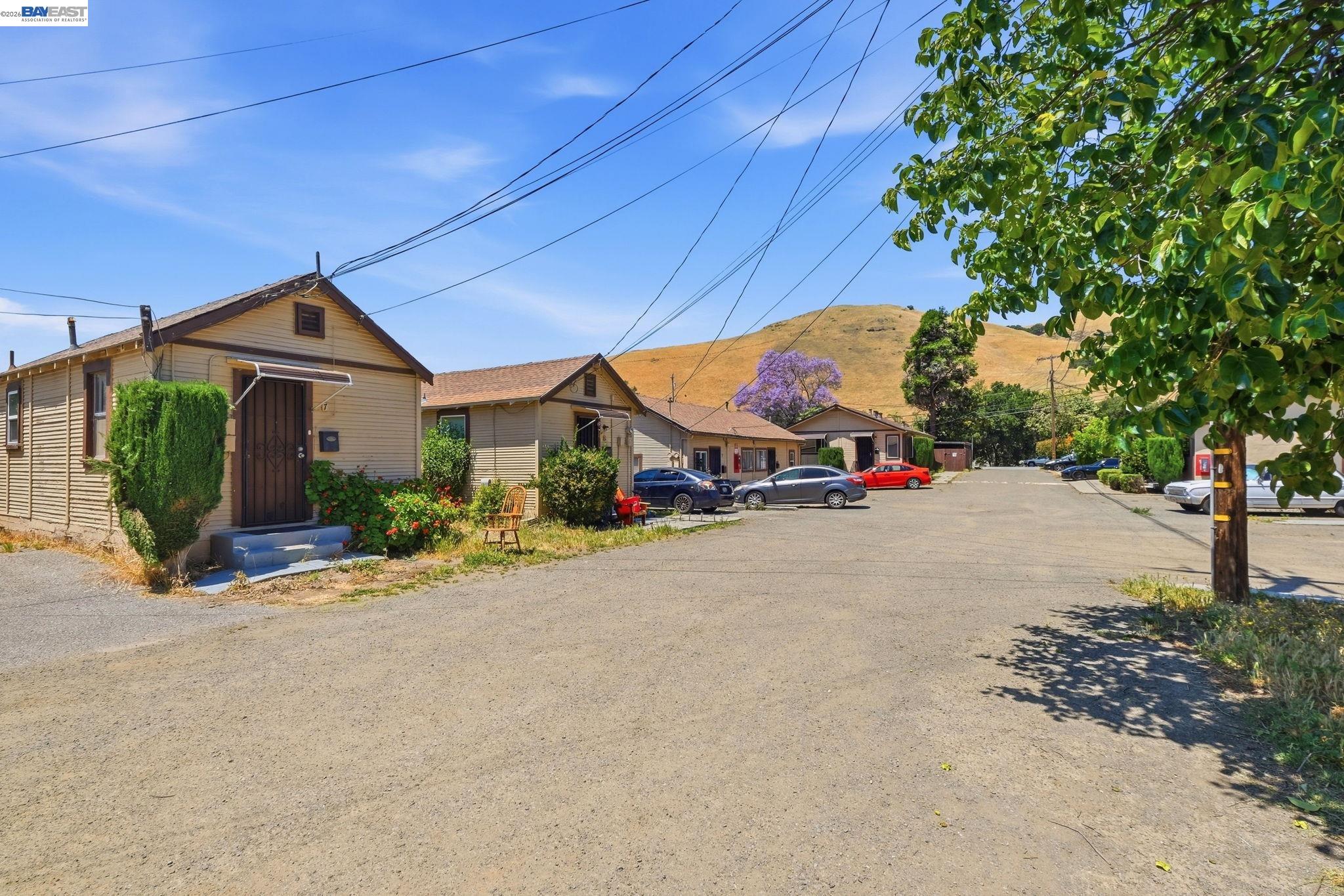 585 Old Canyon Road Fremont, CA 94536 - Photo 10 of 45